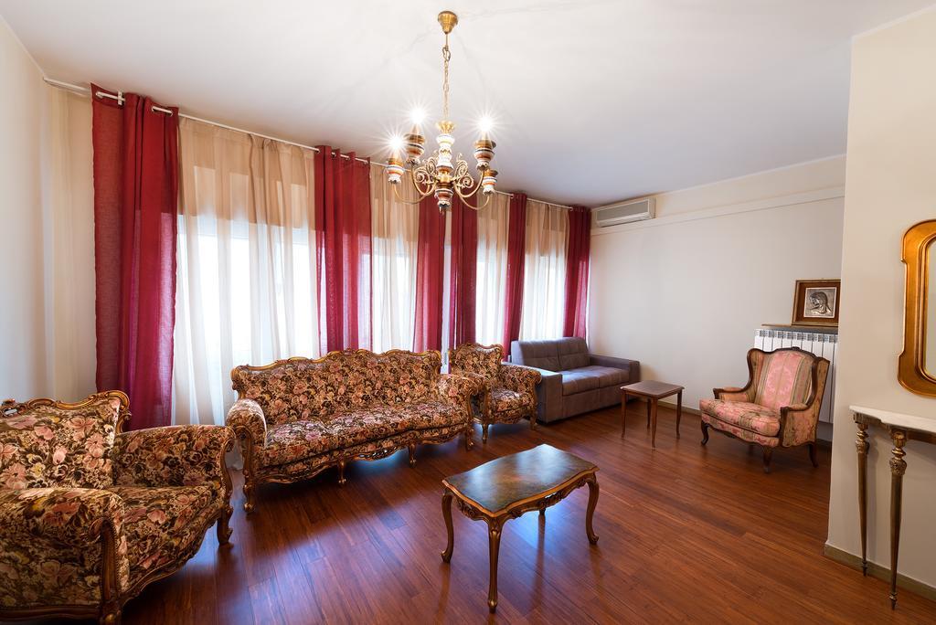 Verona Centre Apartments Bagian luar foto